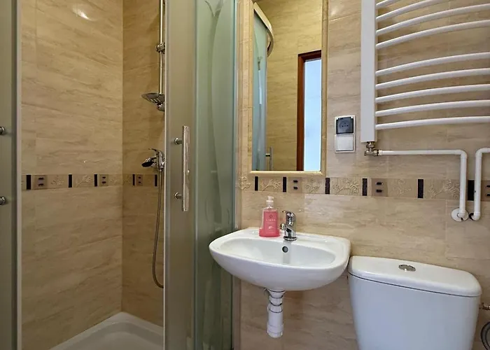 W Górach Savanna Pensión 3*